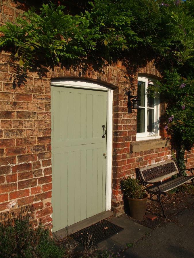 The Stables At Owlett Hall Crowle  Bagian luar foto
