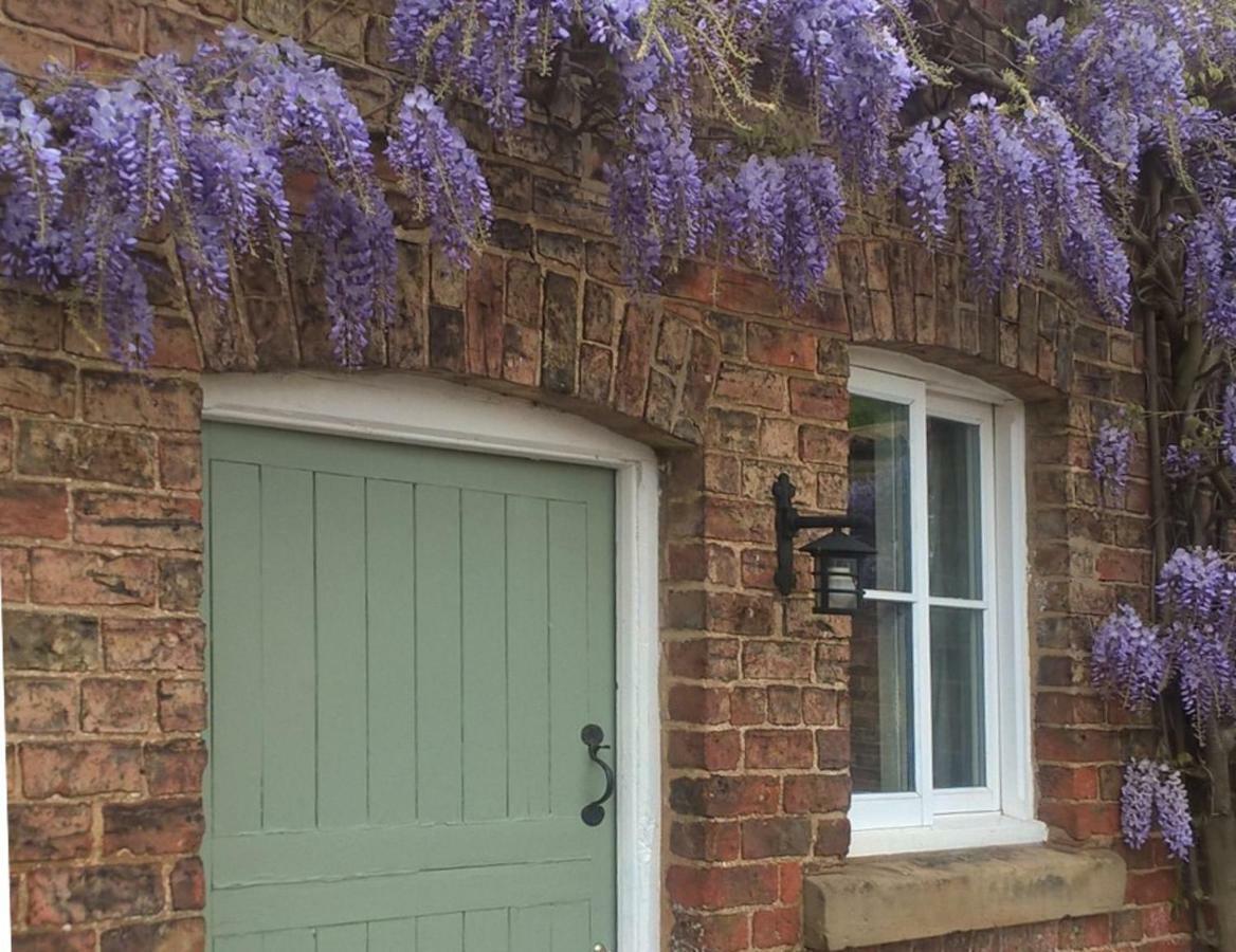 The Stables At Owlett Hall Crowle  Bagian luar foto